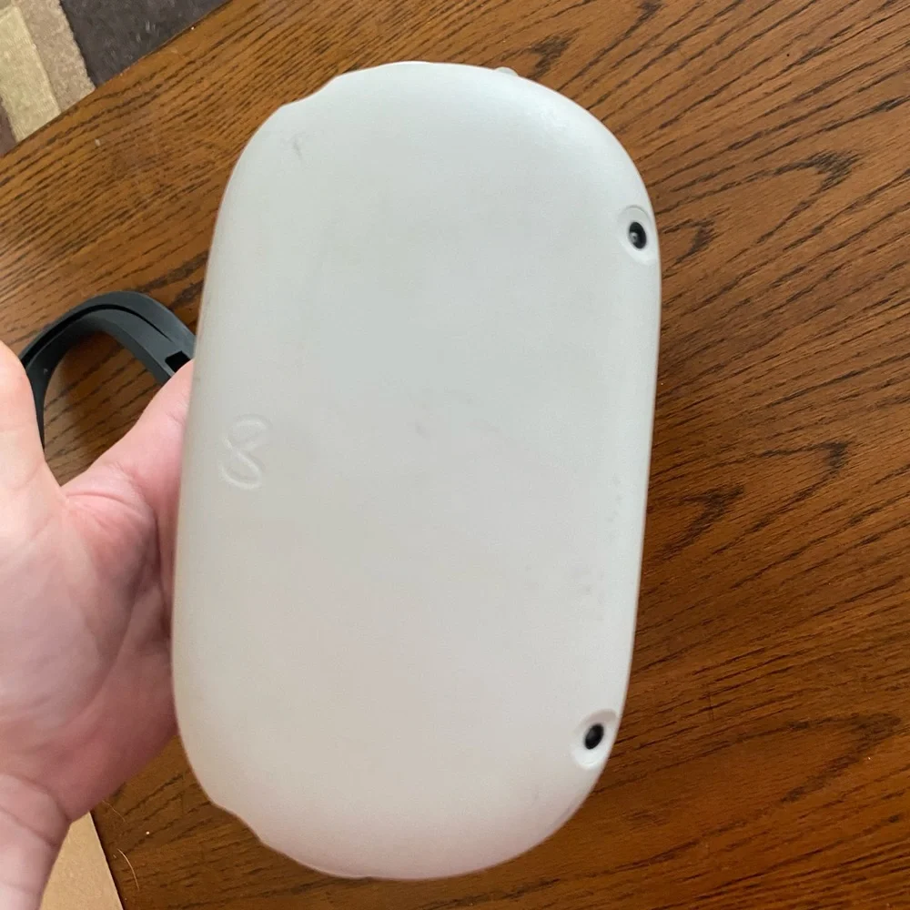 Oculus Quest 2 Elite Strap with Battery - Black and White